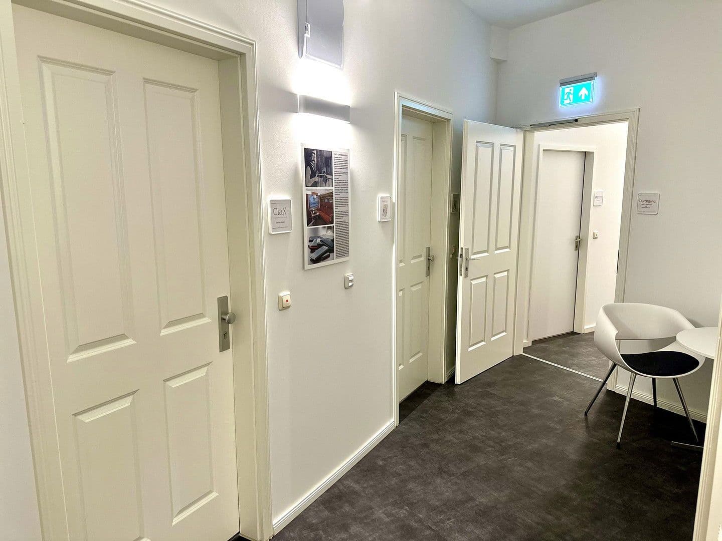 Prenájom kancelárie 14 m², Giesensdorfer Str. 29, BERLIN, Berlín Prenájom kancelárie 14 m², Giesensdorfer Str. 29, BERLIN, Berlín