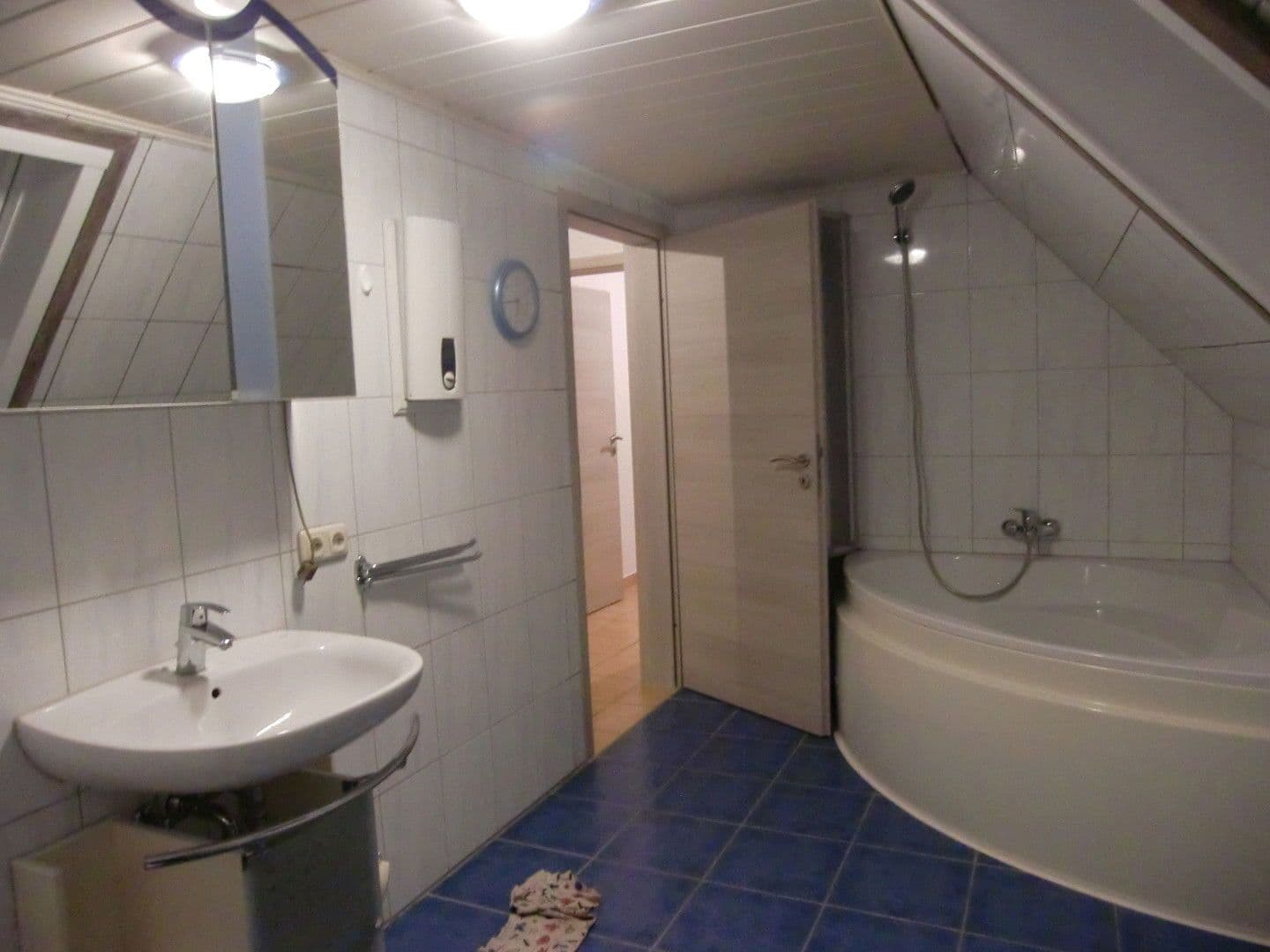 Prenájom bytu 2-izbový 55 m², Geisenheim, Hesensko Prenájom bytu 2-izbový 55 m², Geisenheim, Hesensko