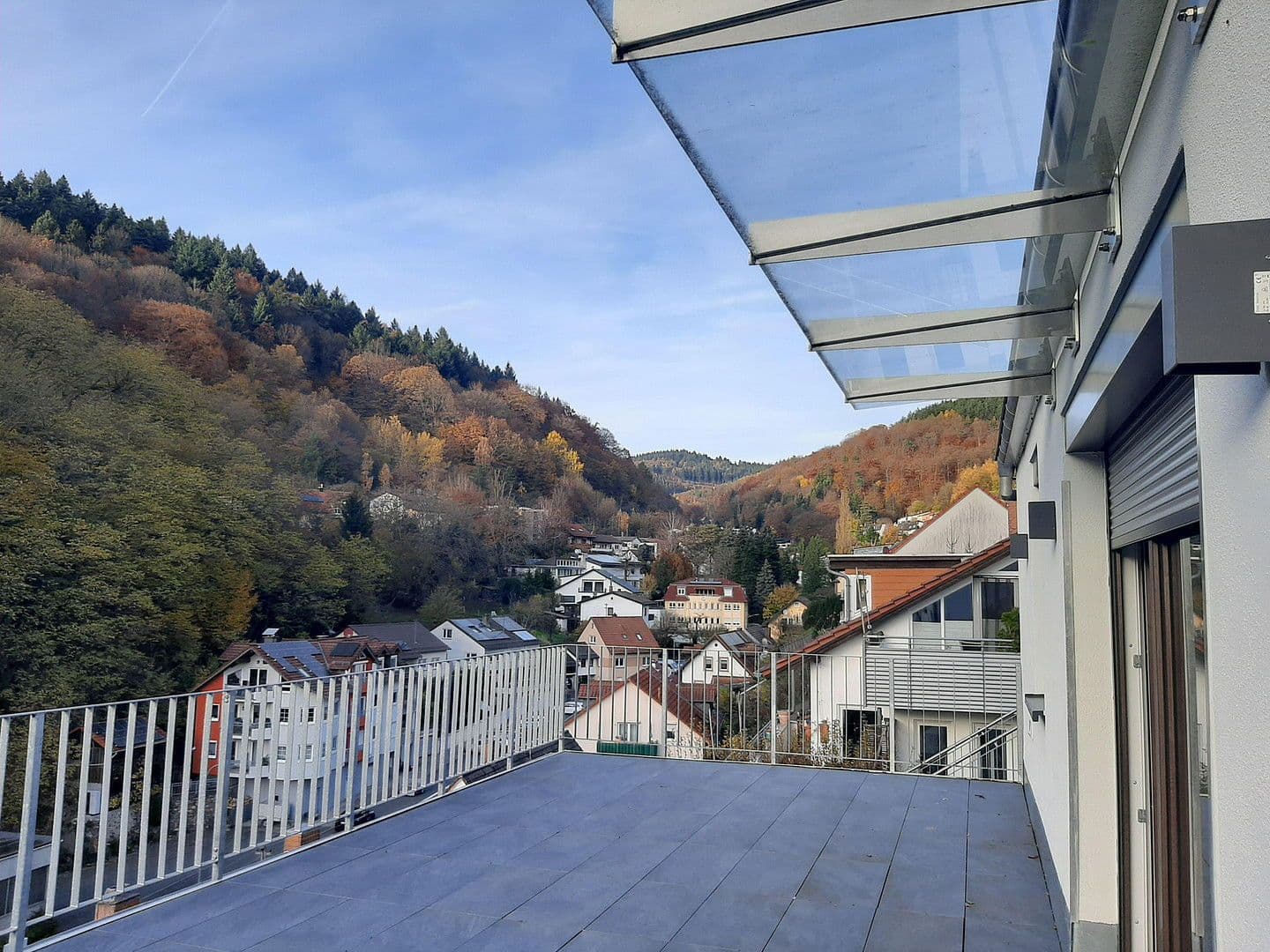 Prenájom bytu 4-izbový 117 m², Heidelberg, Bádensko-Wurttembersko Prenájom bytu 4-izbový 117 m², Heidelberg, Bádensko-Wurttembersko