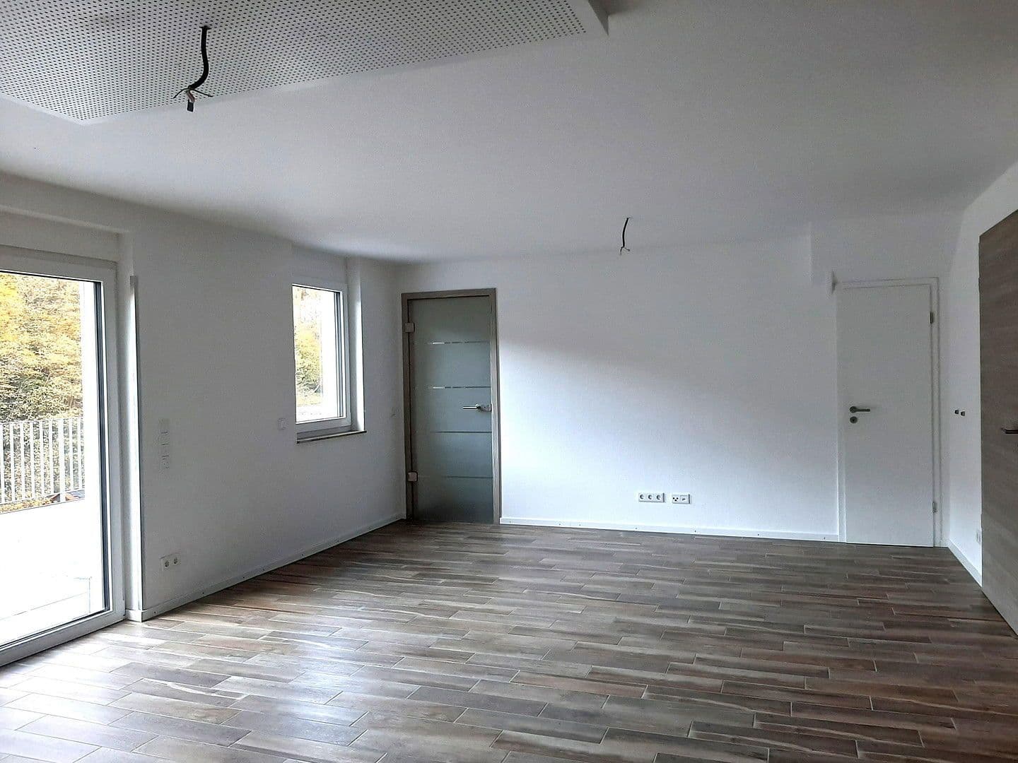 Prenájom bytu 4-izbový 117 m², Heidelberg, Bádensko-Wurttembersko Prenájom bytu 4-izbový 117 m², Heidelberg, Bádensko-Wurttembersko