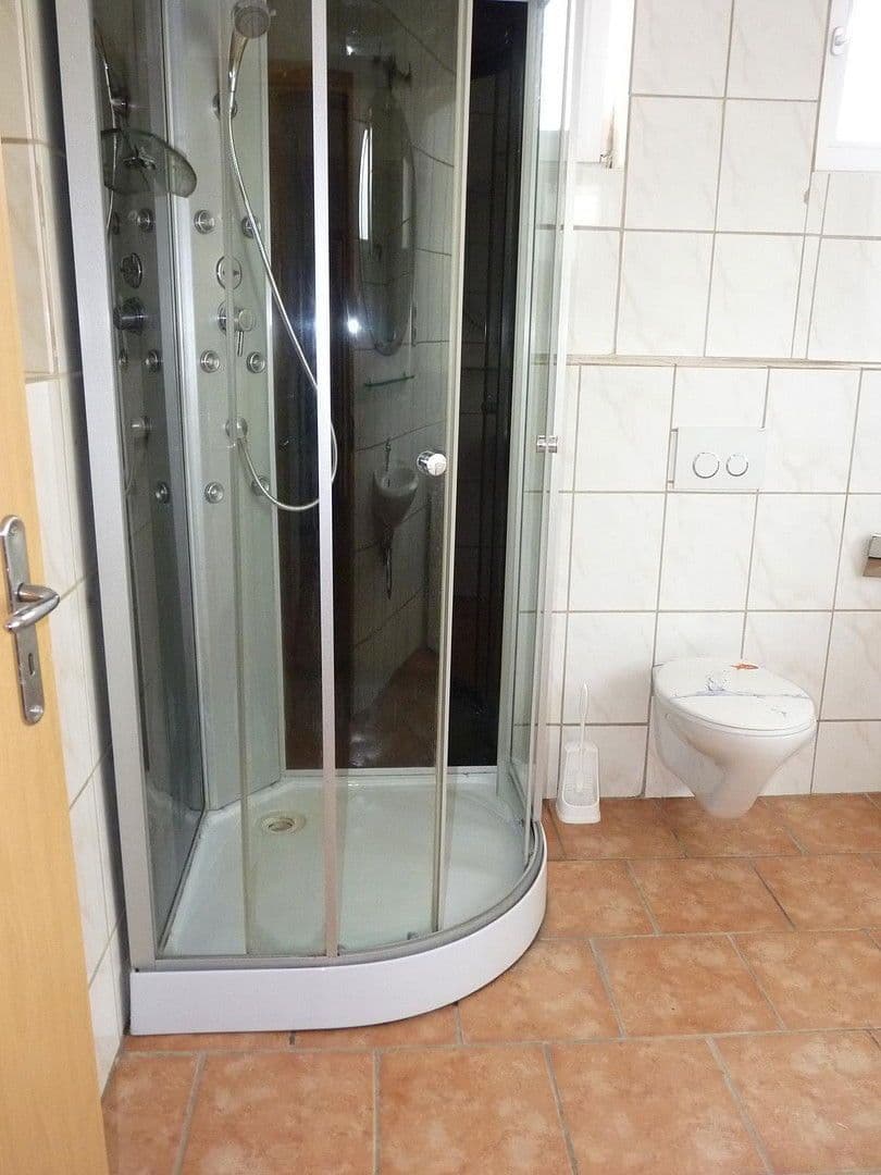 Prenájom domu 175 m², pozemek 500 m², Bahnhof Strasse 25, Dingolfing, Bavorsko Prenájom domu 175 m², pozemek 500 m², Bahnhof Strasse 25, Dingolfing, Bavorsko