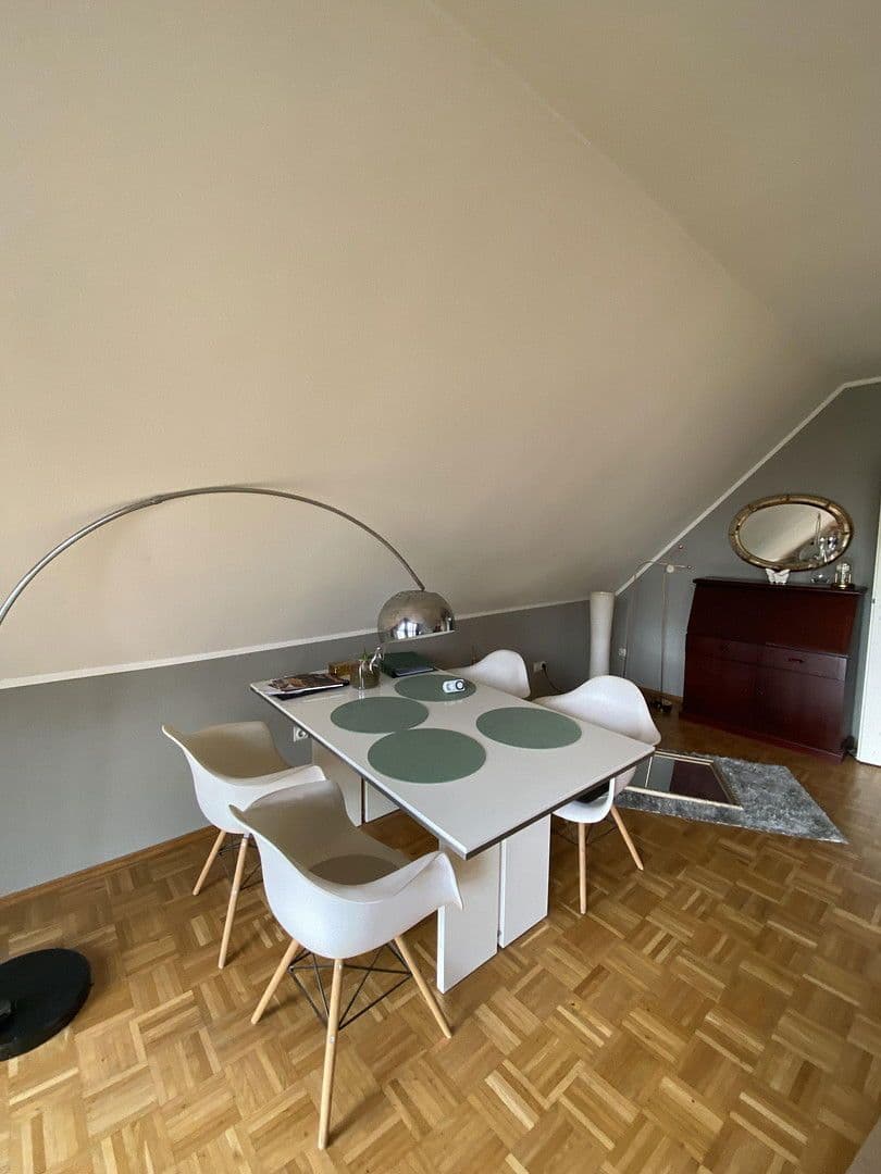 Prenájom bytu 3-izbový 88 m², Monheim am Rhein, Severné Porýnie - Westfálsko Prenájom bytu 3-izbový 88 m², Monheim am Rhein, Severné Porýnie - Westfálsko