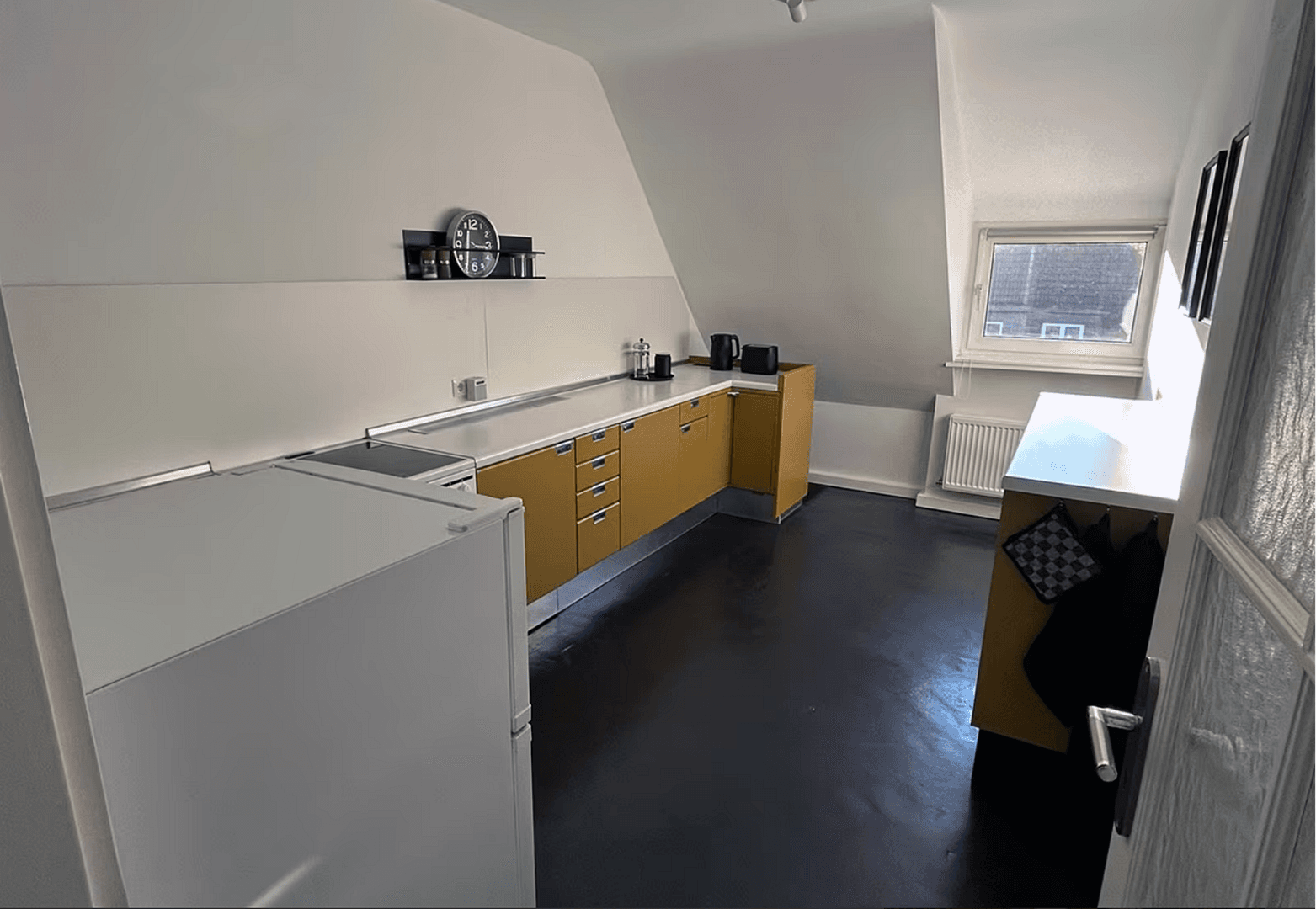 Prenájom bytu 2-izbový 51 m², Krefeld, Severné Porýnie - Westfálsko Prenájom bytu 2-izbový 51 m², Krefeld, Severné Porýnie - Westfálsko