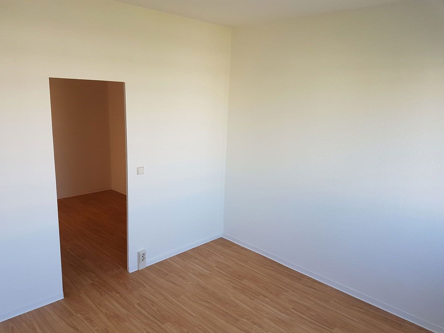 Prenájom bytu 3-izbový 64 m², Otto - Dix - Ring, Dresden, Sasko Prenájom bytu 3-izbový 64 m², Otto - Dix - Ring, Dresden, Sasko