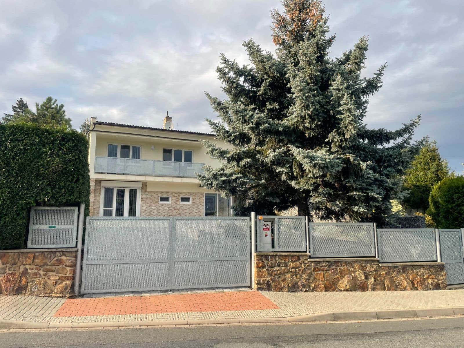 Predaj domu 260 m², pozemek 806 m², Tyršova, Zbiroh, Plzeňský kraj Predaj domu 260 m², pozemek 806 m², Tyršova, Zbiroh, Plzeňský kraj