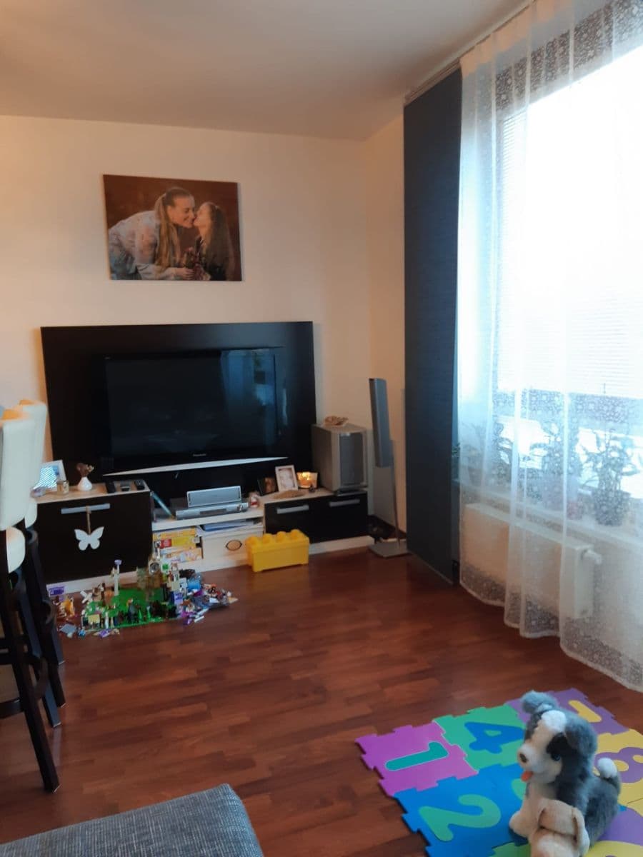 Prenájom bytu 2-izbový 54 m², Laudonova, Praha, Praha Prenájom bytu 2-izbový 54 m², Laudonova, Praha, Praha
