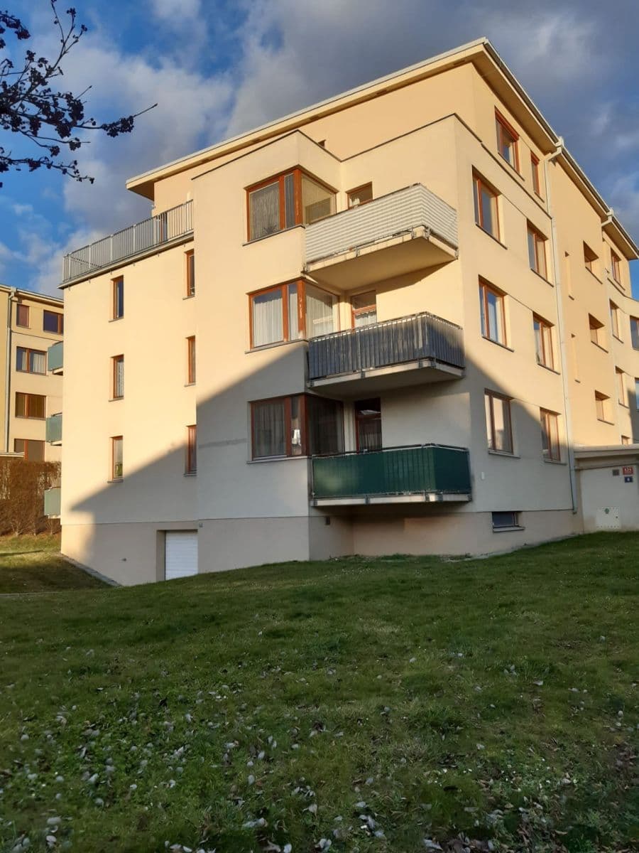 Prenájom bytu 2-izbový 54 m², Laudonova, Praha, Praha Prenájom bytu 2-izbový 54 m², Laudonova, Praha, Praha