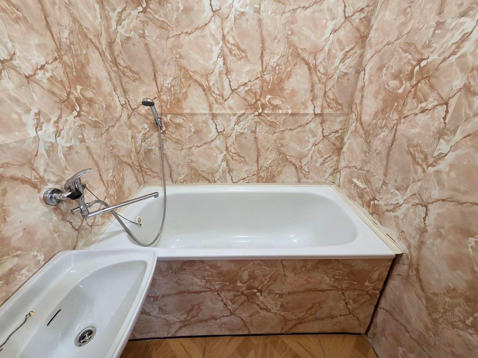 Prenájom bytu 2-izbový 52 m², Kořenského, Karviná, Moravskoslezský kraj Prenájom bytu 2-izbový 52 m², Kořenského, Karviná, Moravskoslezský kraj