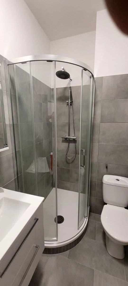 Prenájom bytu 1-izbový 28 m², Školská, Hostivice, Středočeský kraj Prenájom bytu 1-izbový 28 m², Školská, Hostivice, Středočeský kraj