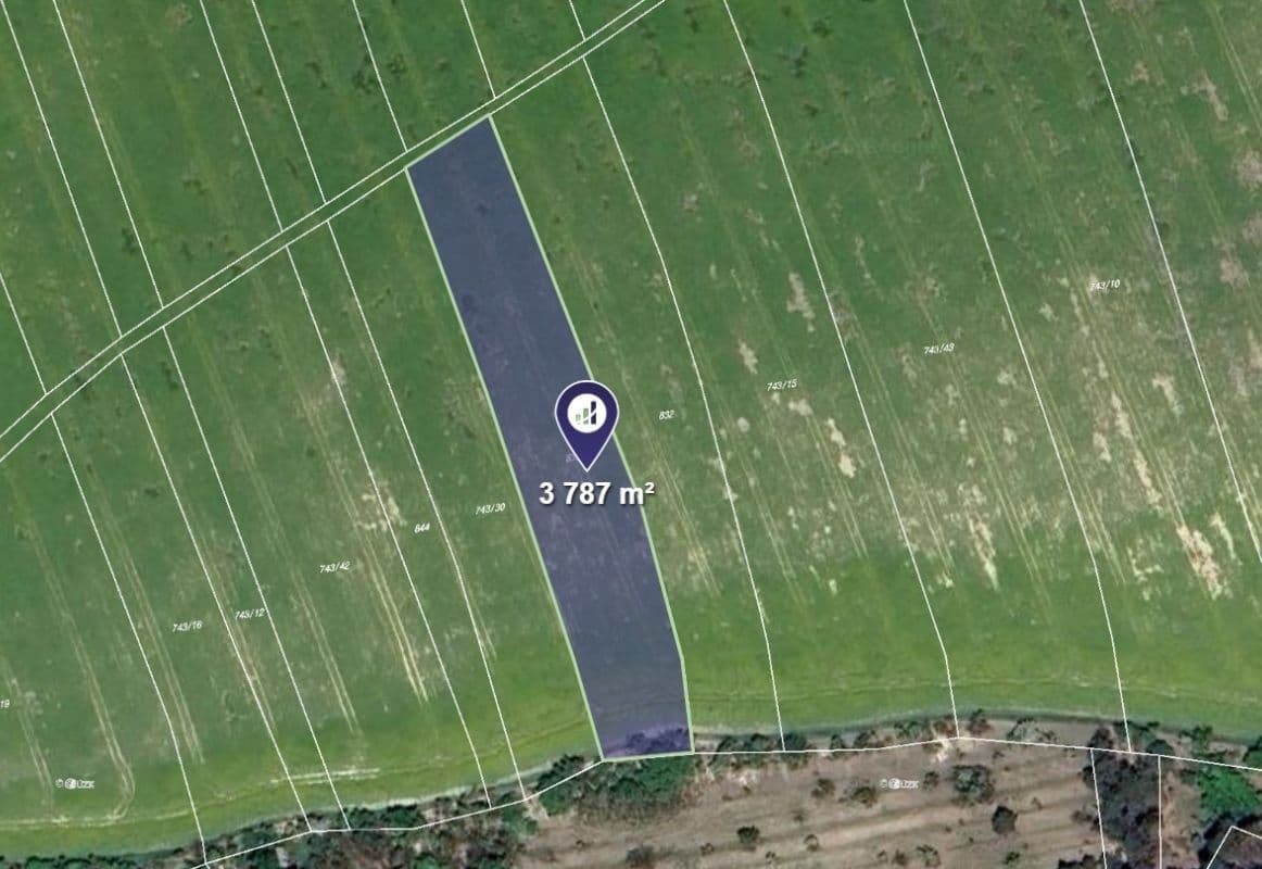 Predaj pozemku 3.787 m², Mšené-lázně, Ústecký kraj Predaj pozemku 3.787 m², Mšené-lázně, Ústecký kraj