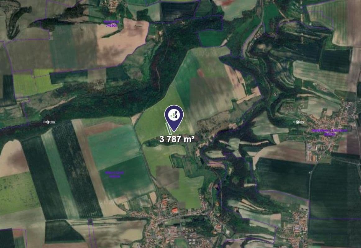 Predaj pozemku 3.787 m², Mšené-lázně, Ústecký kraj Predaj pozemku 3.787 m², Mšené-lázně, Ústecký kraj