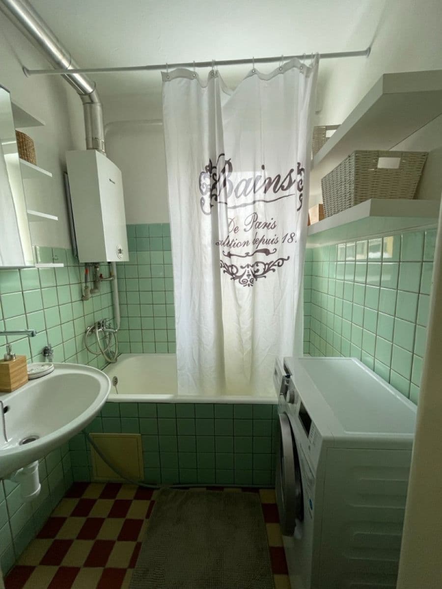 Prenájom bytu 3-izbový 80 m², Smetanova, Bílovec, Moravskoslezský kraj Prenájom bytu 3-izbový 80 m², Smetanova, Bílovec, Moravskoslezský kraj