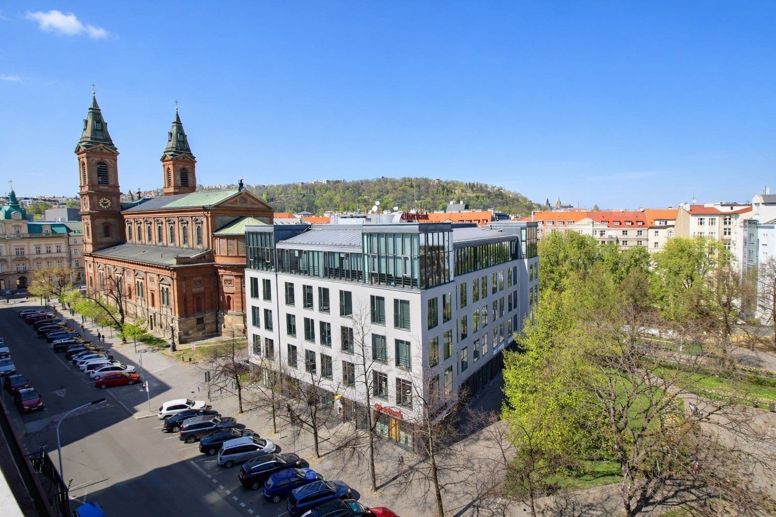 Prenájom bytu 1-izbový 52 m², náměstí 14. října, Praha, Praha Prenájom bytu 1-izbový 52 m², náměstí 14. října, Praha, Praha