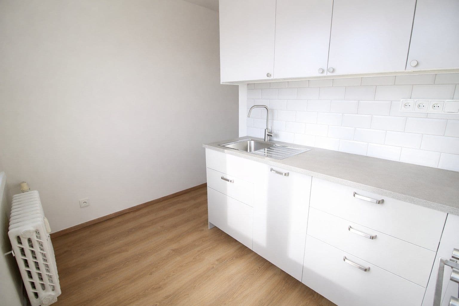Prenájom bytu 1-izbový 35 m², Hostýnská, Praha, Praha Prenájom bytu 1-izbový 35 m², Hostýnská, Praha, Praha