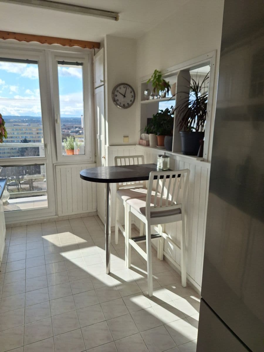 Prenájom bytu 3-izbový 73 m², Zdiměřická, Praha, Praha Prenájom bytu 3-izbový 73 m², Zdiměřická, Praha, Praha