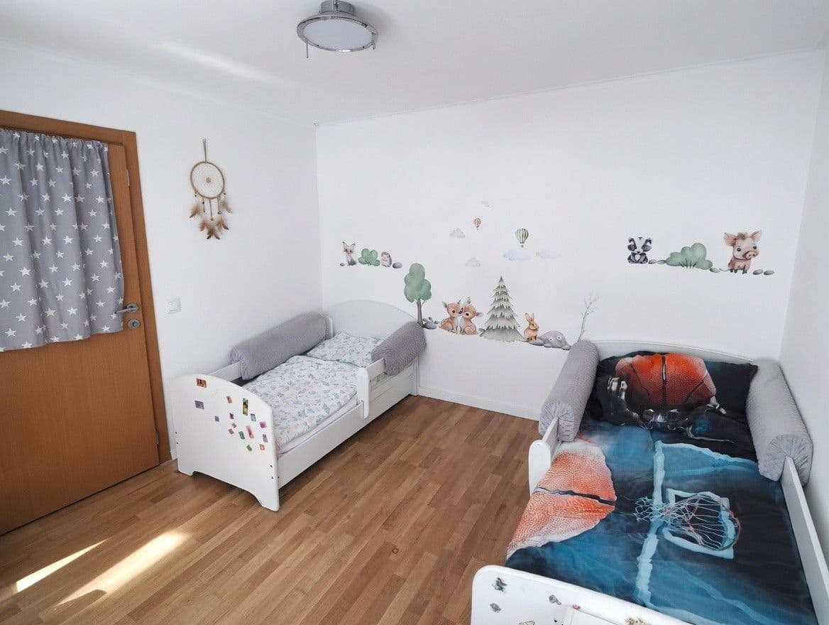 Predaj bytu 2-izbový 63 m², Na Okruhu, Jesenice, Středočeský kraj Predaj bytu 2-izbový 63 m², Na Okruhu, Jesenice, Středočeský kraj