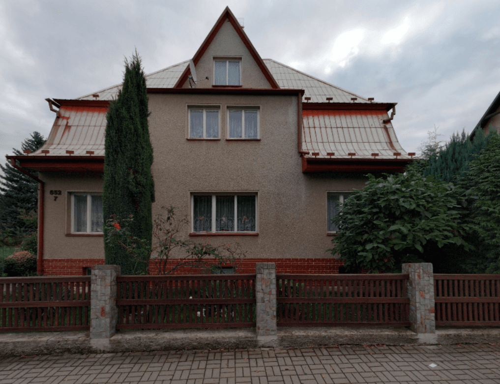 Predaj domu 295 m², pozemek 916 m², Jiřího z Poděbrad, Kynšperk nad Ohří, Karlovarský kraj Predaj domu 295 m², pozemek 916 m², Jiřího z Poděbrad, Kynšperk nad Ohří, Karlovarský kraj