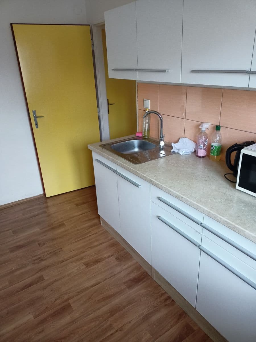 Prenájom bytu 2-izbový 50 m², Svatopluka Čecha, Kroměříž, Zlínský kraj Prenájom bytu 2-izbový 50 m², Svatopluka Čecha, Kroměříž, Zlínský kraj