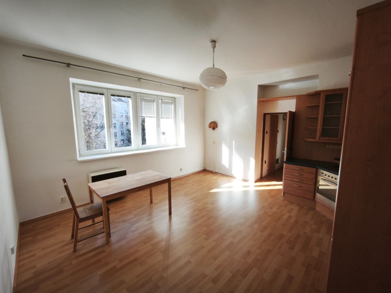 Prenájom bytu 3-izbový 52 m², Zikova, Praha, Praha Prenájom bytu 3-izbový 52 m², Zikova, Praha, Praha