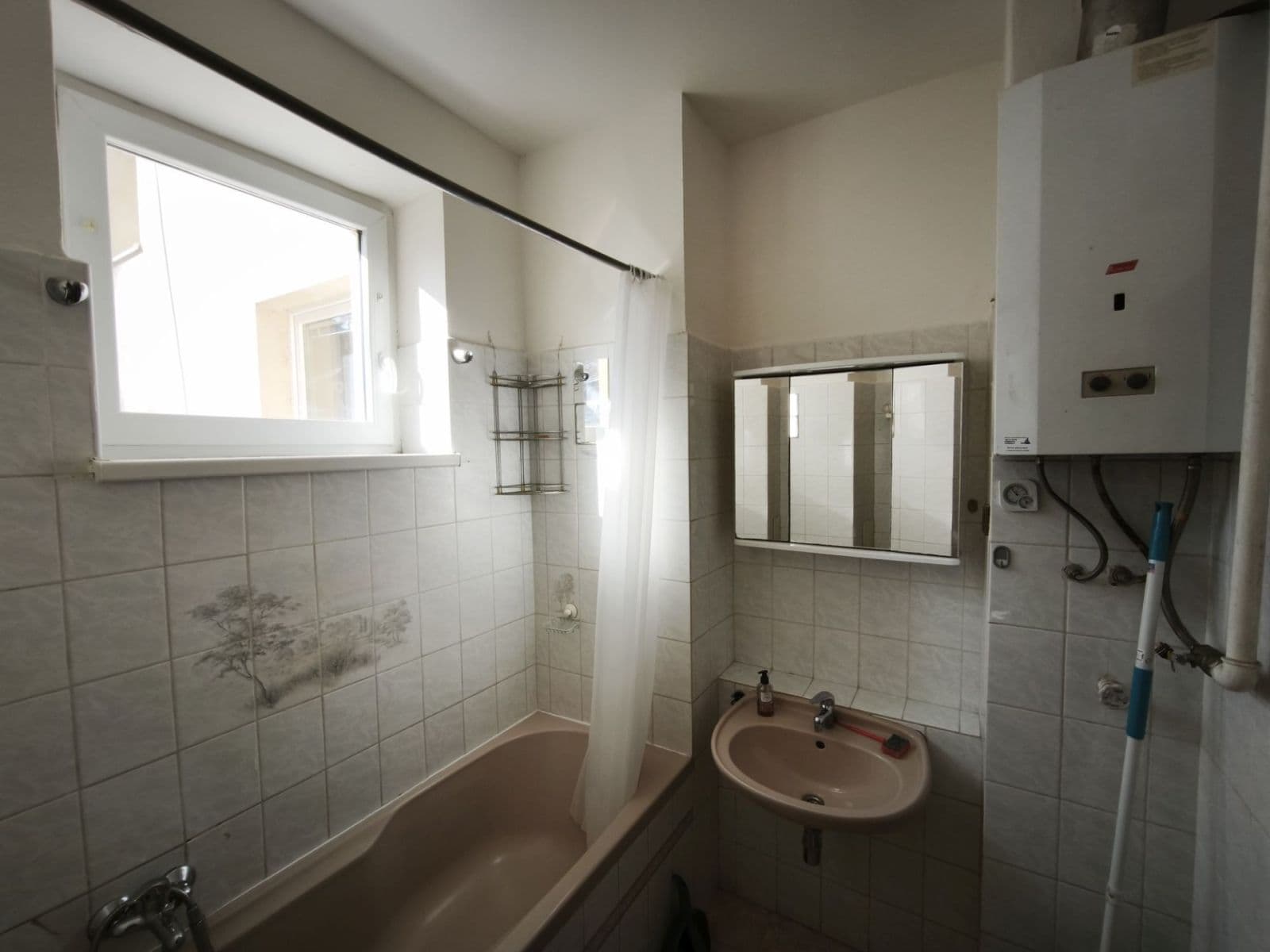 Prenájom bytu 3-izbový 52 m², Zikova, Praha, Praha Prenájom bytu 3-izbový 52 m², Zikova, Praha, Praha