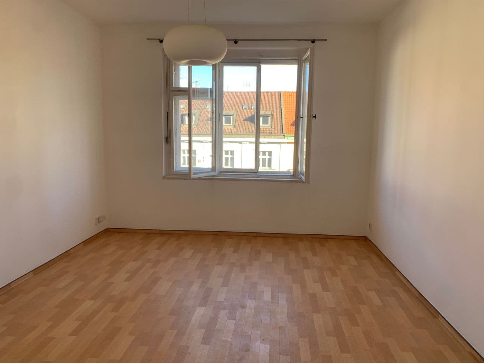 Prenájom bytu 1-izbový 27 m², Vršovická, Praha, Praha Prenájom bytu 1-izbový 27 m², Vršovická, Praha, Praha
