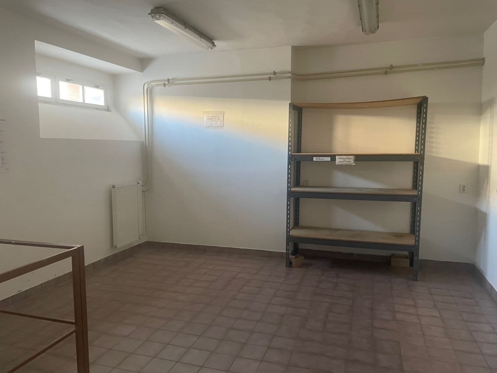 Prenájom nebytového priestoru 140 m², U Zeměpisného ústavu, Praha, Praha Prenájom nebytového priestoru 140 m², U Zeměpisného ústavu, Praha, Praha