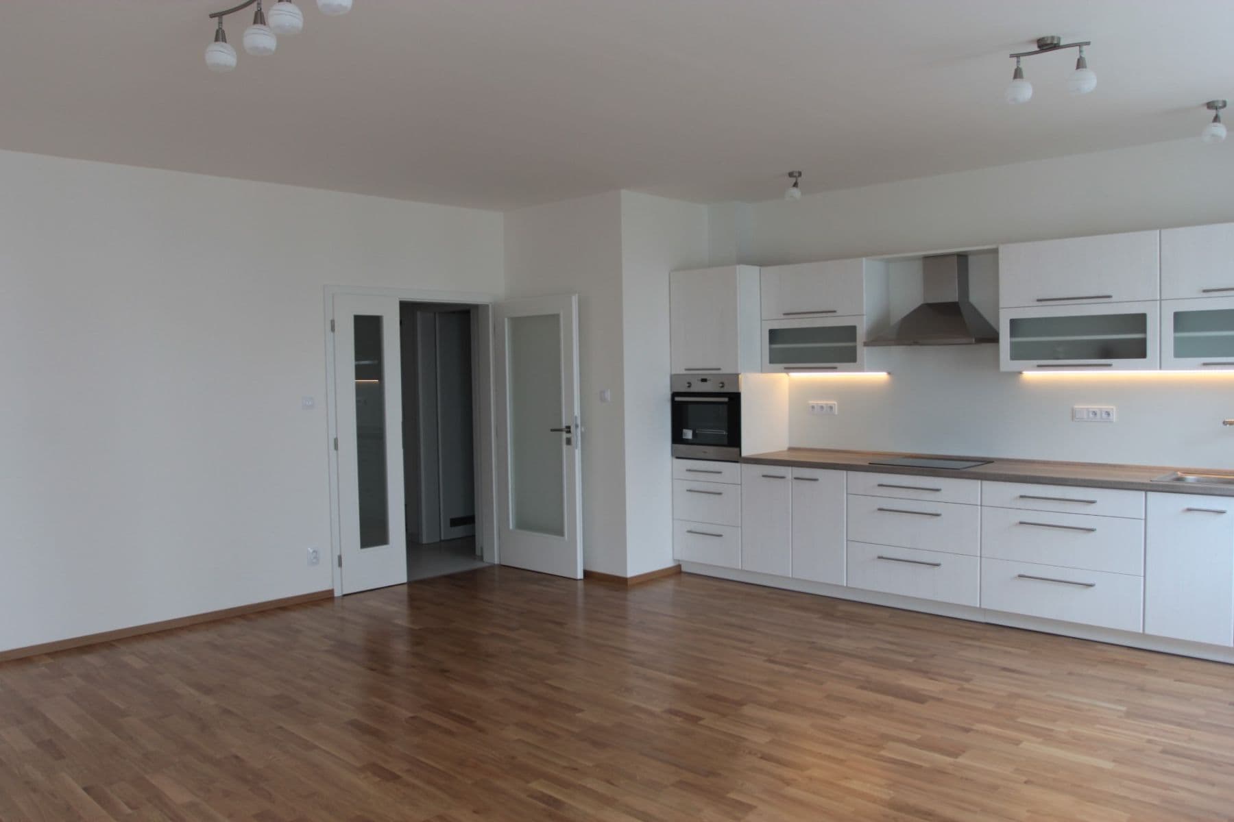 Predaj bytu 2-izbový 65 m², Učňovská, Praha, Praha Predaj bytu 2-izbový 65 m², Učňovská, Praha, Praha