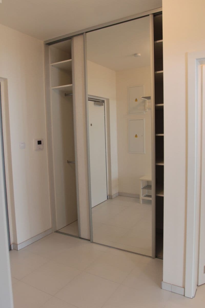 Predaj bytu 2-izbový 65 m², Učňovská, Praha, Praha Predaj bytu 2-izbový 65 m², Učňovská, Praha, Praha