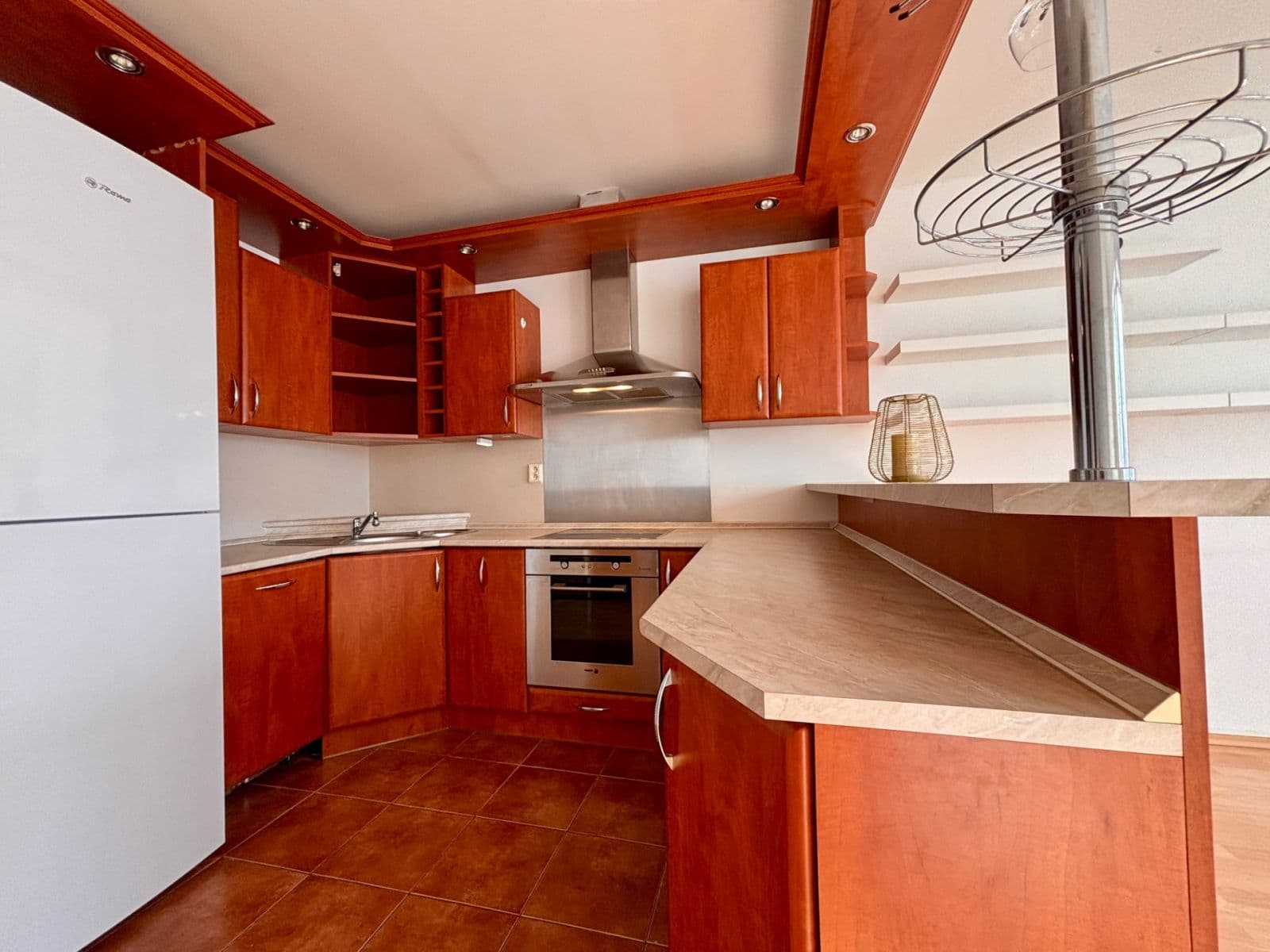 Prenájom bytu 3-izbový 64 m², Handkeho, Olomouc, Olomoucký kraj Prenájom bytu 3-izbový 64 m², Handkeho, Olomouc, Olomoucký kraj