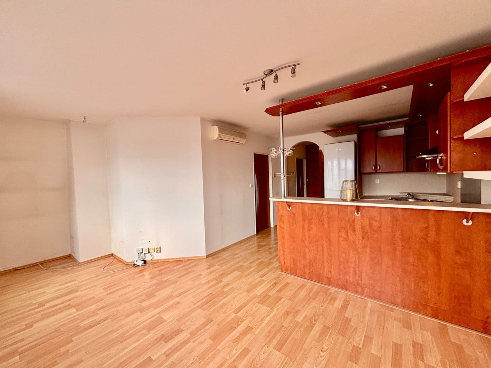 Prenájom bytu 3-izbový 64 m², Handkeho, Olomouc, Olomoucký kraj Prenájom bytu 3-izbový 64 m², Handkeho, Olomouc, Olomoucký kraj