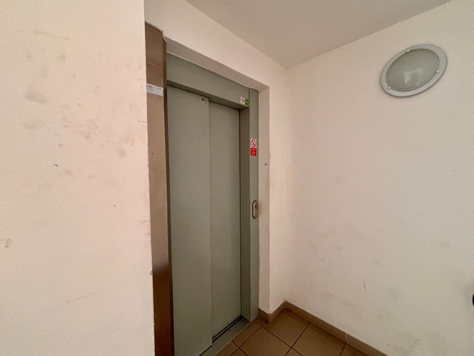 Prenájom bytu 3-izbový 64 m², Handkeho, Olomouc, Olomoucký kraj Prenájom bytu 3-izbový 64 m², Handkeho, Olomouc, Olomoucký kraj