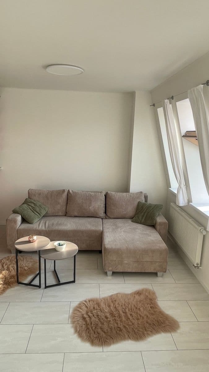 Prenájom bytu 3-izbový 64 m², Handkeho, Olomouc, Olomoucký kraj Prenájom bytu 3-izbový 64 m², Handkeho, Olomouc, Olomoucký kraj