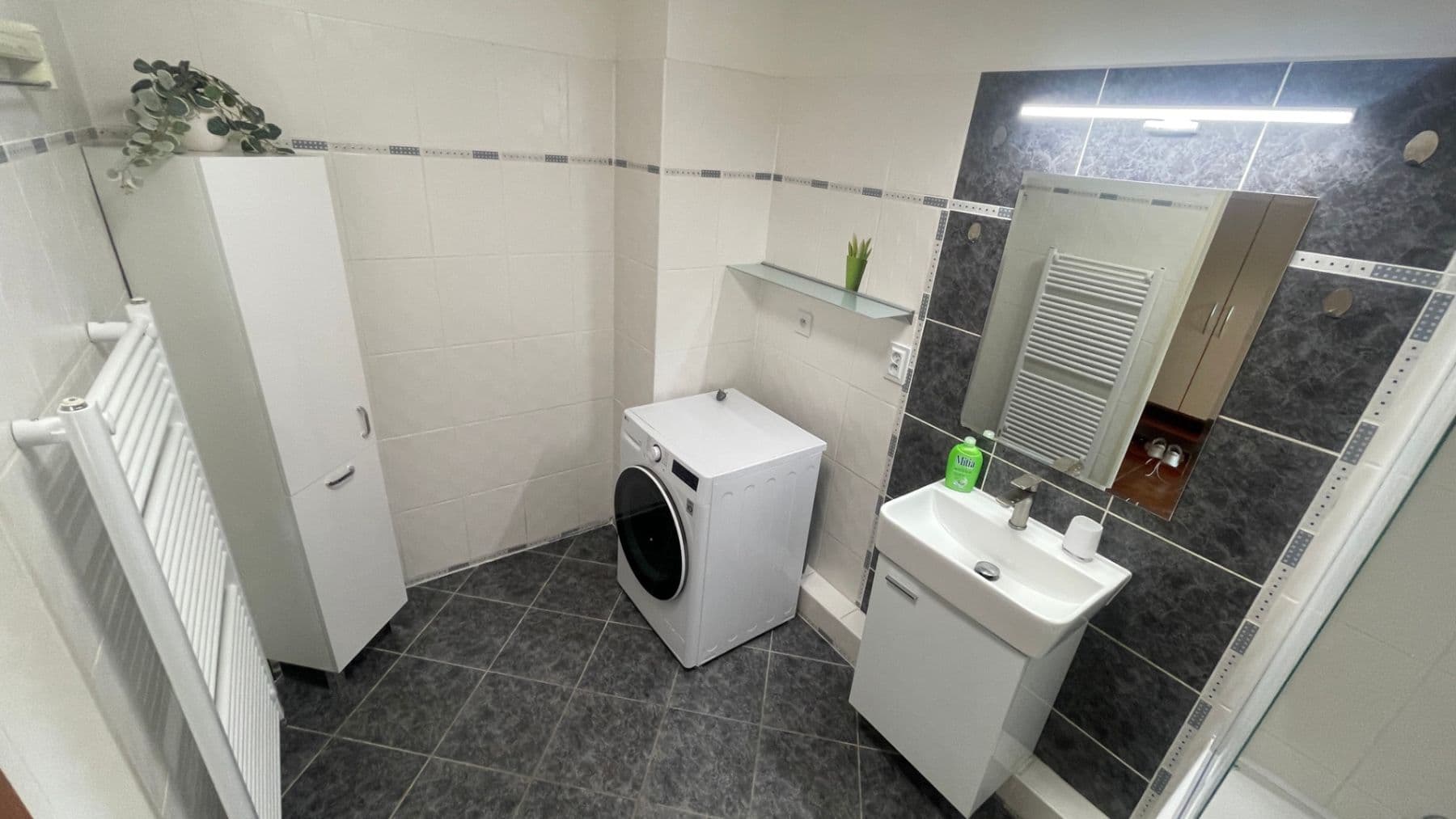 Prenájom bytu 3-izbový 64 m², Handkeho, Olomouc, Olomoucký kraj Prenájom bytu 3-izbový 64 m², Handkeho, Olomouc, Olomoucký kraj