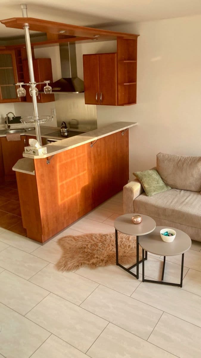 Prenájom bytu 3-izbový 64 m², Handkeho, Olomouc, Olomoucký kraj Prenájom bytu 3-izbový 64 m², Handkeho, Olomouc, Olomoucký kraj