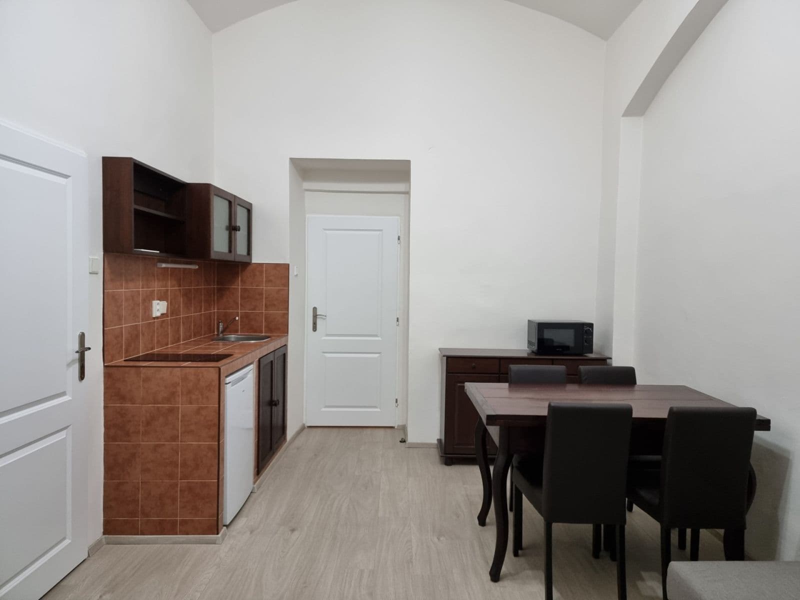 Prenájom bytu 2-izbový 38 m², Krokova, Praha, Praha Prenájom bytu 2-izbový 38 m², Krokova, Praha, Praha