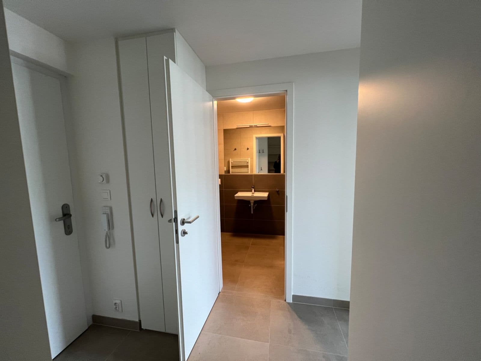 Prenájom bytu 1-izbový 38 m², Počernická, Praha, Praha Prenájom bytu 1-izbový 38 m², Počernická, Praha, Praha