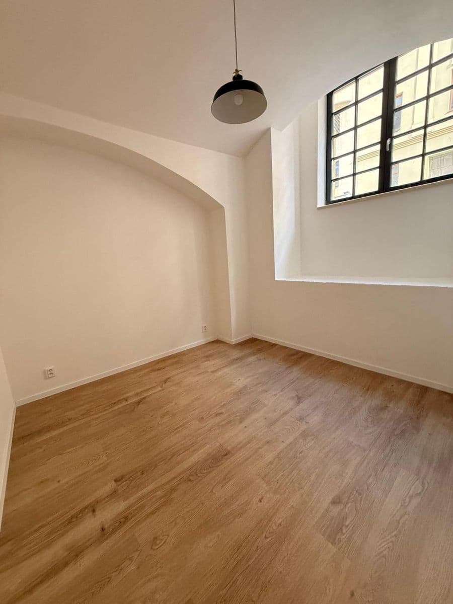 Prenájom bytu 2-izbový 44 m², Chlumova, Praha, Praha Prenájom bytu 2-izbový 44 m², Chlumova, Praha, Praha