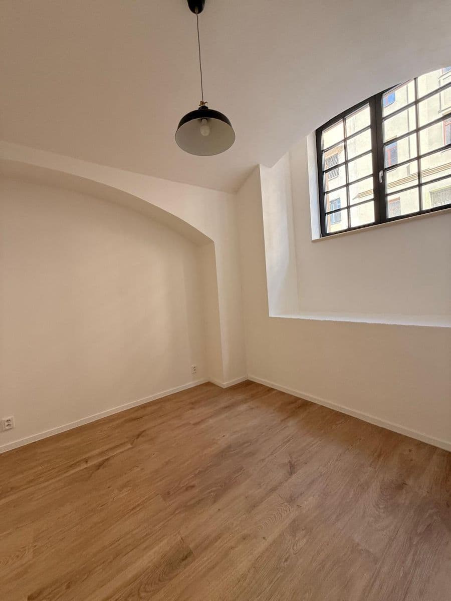 Prenájom bytu 2-izbový 44 m², Chlumova, Praha, Praha Prenájom bytu 2-izbový 44 m², Chlumova, Praha, Praha
