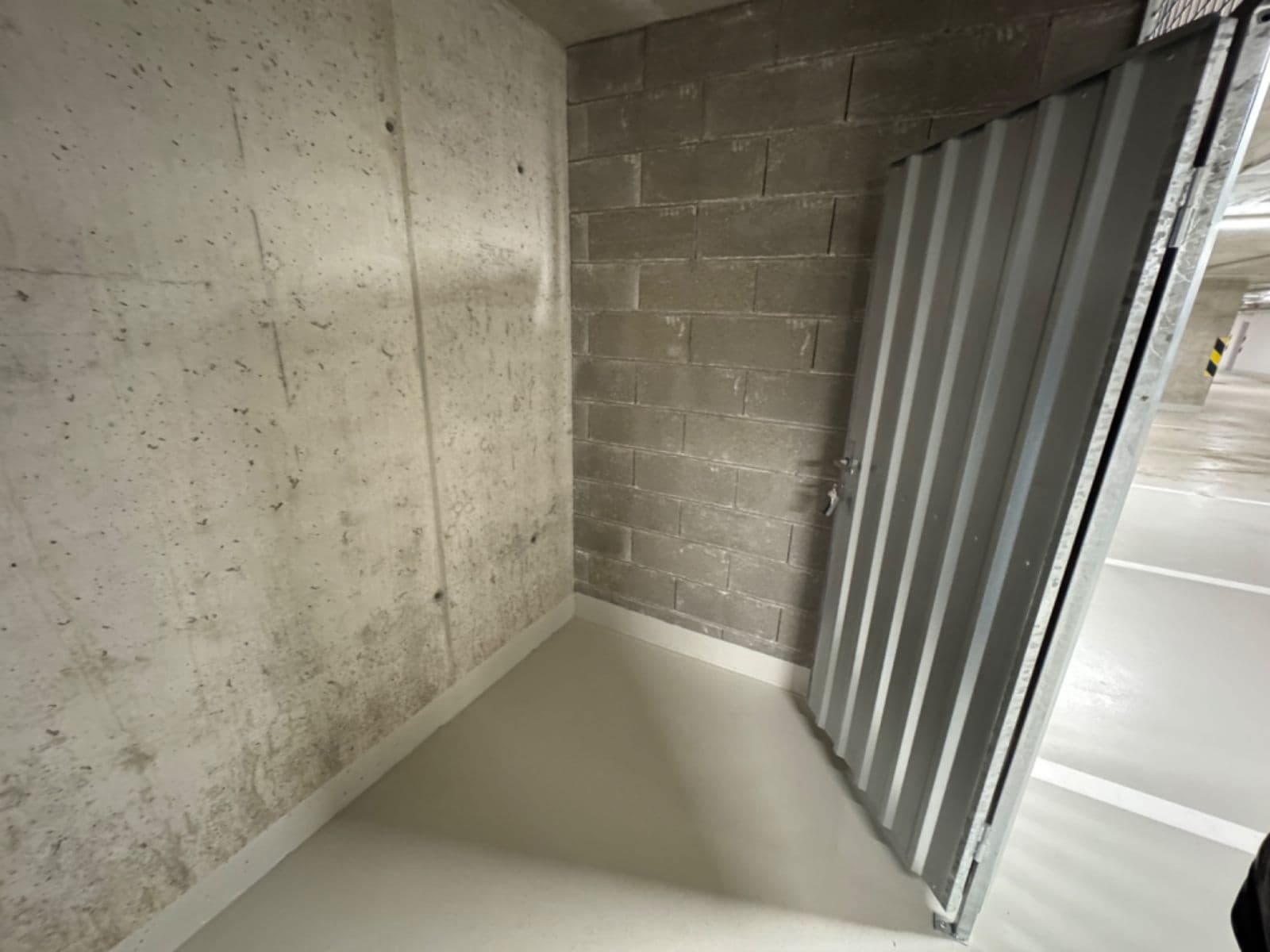 Prenájom bytu 1-izbový 35 m², Tupolevova, Praha, Praha Prenájom bytu 1-izbový 35 m², Tupolevova, Praha, Praha