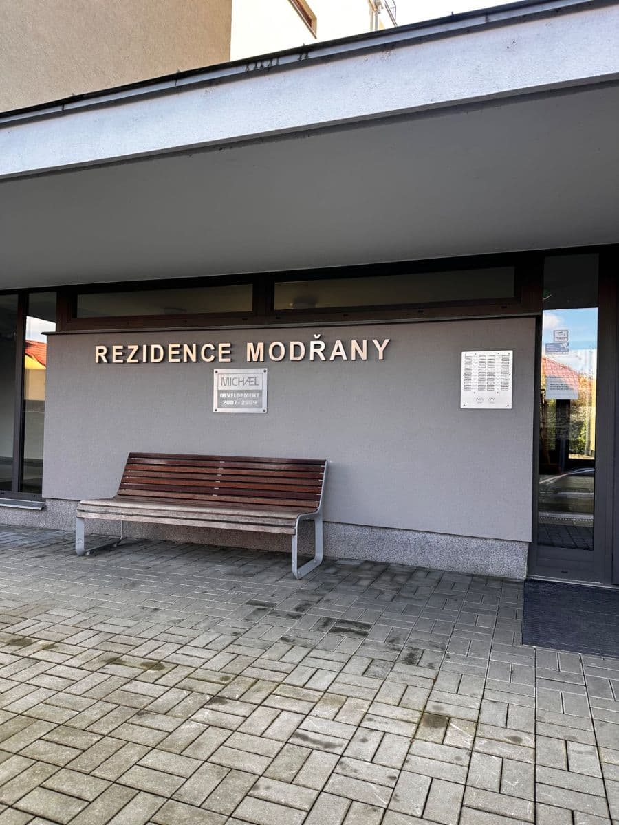 Prenájom bytu 2-izbový 68 m², Na Srážku, Praha, Praha Prenájom bytu 2-izbový 68 m², Na Srážku, Praha, Praha