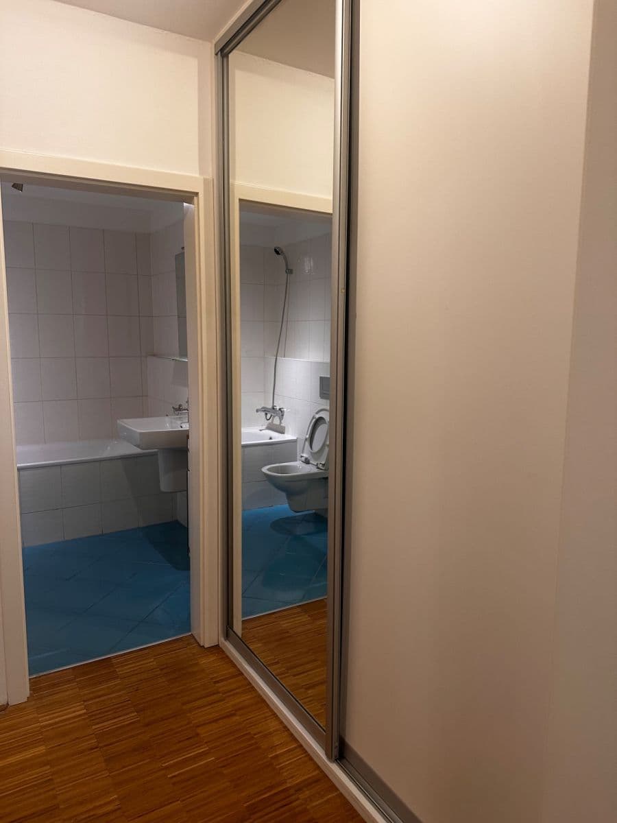 Prenájom bytu 2-izbový 68 m², Na Srážku, Praha, Praha Prenájom bytu 2-izbový 68 m², Na Srážku, Praha, Praha