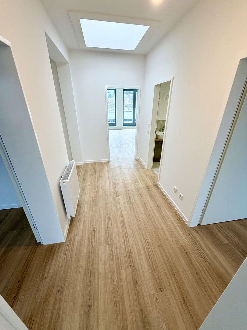 Prenájom bytu 3-izbový 100 m², Detmolder Str. 596, Bielefeld, Severné Porýnie - Westfálsko Prenájom bytu 3-izbový 100 m², Detmolder Str. 596, Bielefeld, Severné Porýnie - Westfálsko