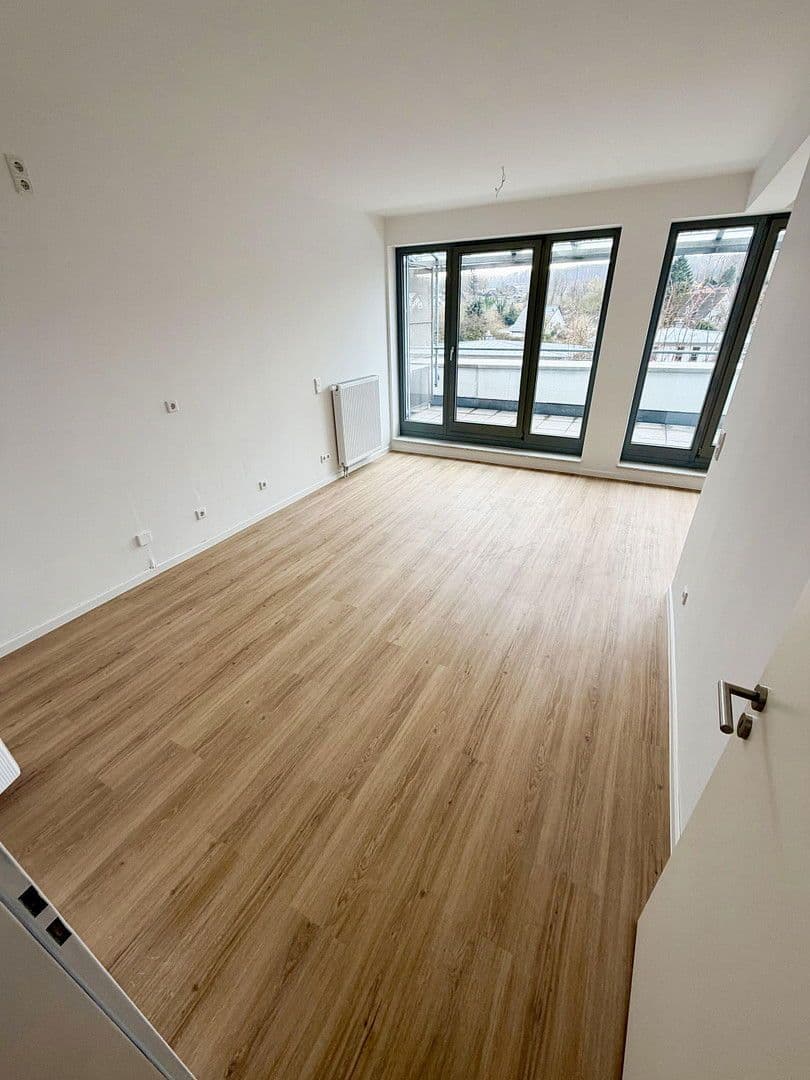 Prenájom bytu 3-izbový 100 m², Detmolder Str. 596, Bielefeld, Severné Porýnie - Westfálsko Prenájom bytu 3-izbový 100 m², Detmolder Str. 596, Bielefeld, Severné Porýnie - Westfálsko