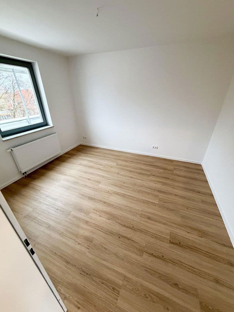 Prenájom bytu 3-izbový 100 m², Detmolder Str. 596, Bielefeld, Severné Porýnie - Westfálsko Prenájom bytu 3-izbový 100 m², Detmolder Str. 596, Bielefeld, Severné Porýnie - Westfálsko