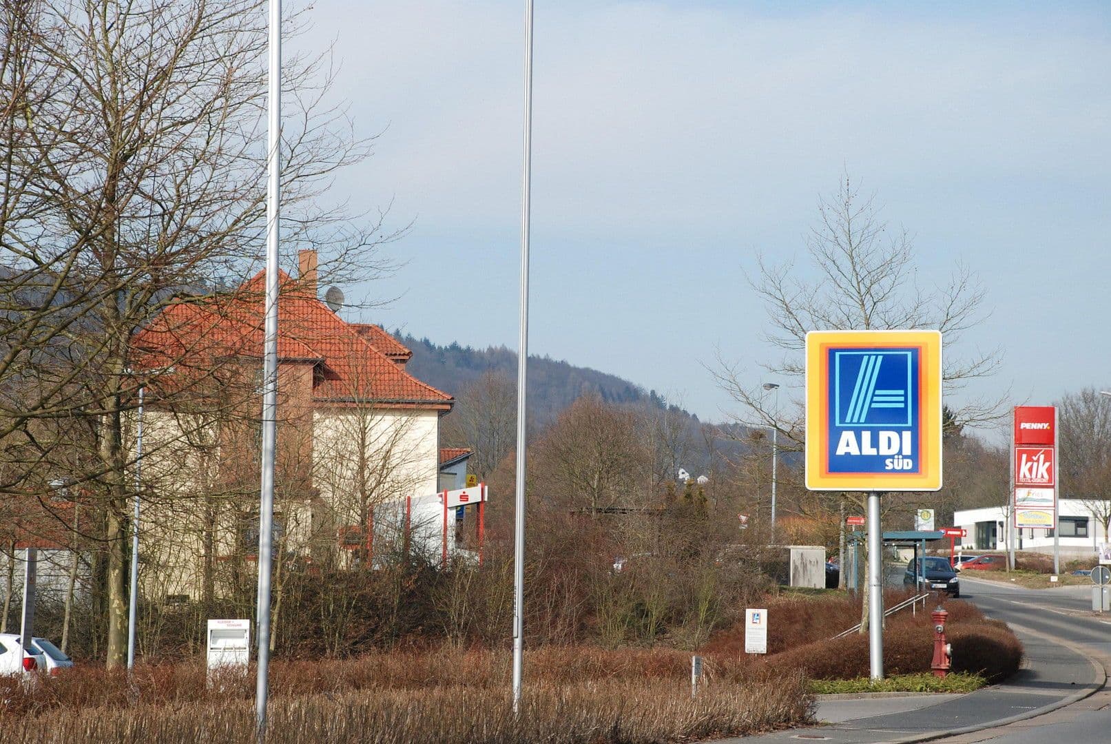 Prenájom nebytového priestoru 6.742 m², Allerburg 19-21, Namborn, Sársko Prenájom nebytového priestoru 6.742 m², Allerburg 19-21, Namborn, Sársko