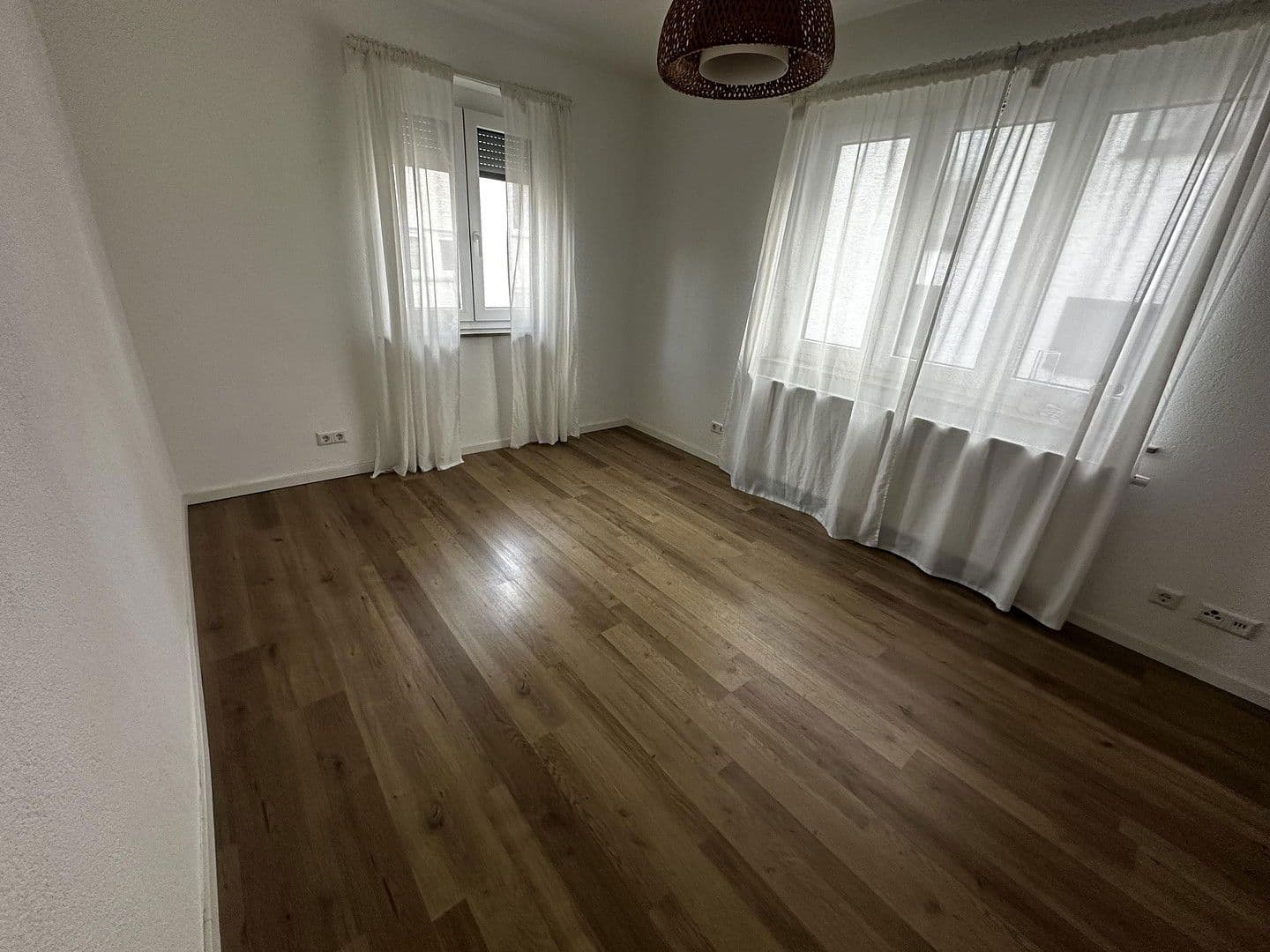 Prenájom bytu 3-izbový 85 m², Fuchshofstrasse 8, Ludwigsburg, Bádensko-Wurttembersko Prenájom bytu 3-izbový 85 m², Fuchshofstrasse 8, Ludwigsburg, Bádensko-Wurttembersko