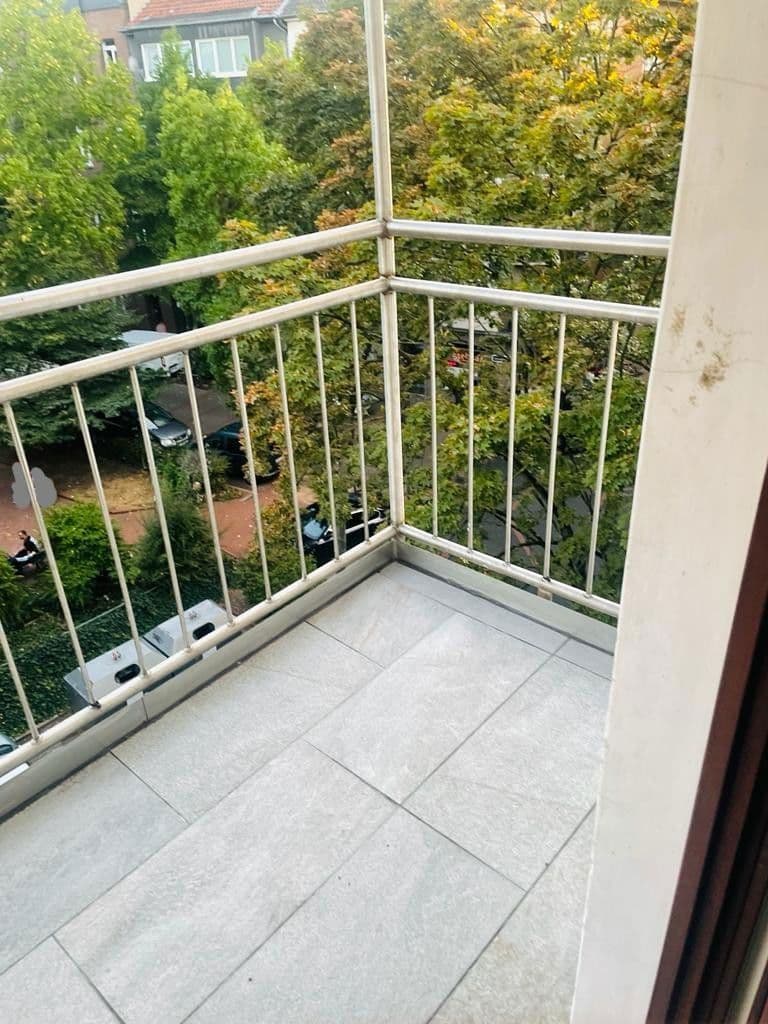 Prenájom bytu 2-izbový 76 m², Düsseldorf, Severné Porýnie - Westfálsko Prenájom bytu 2-izbový 76 m², Düsseldorf, Severné Porýnie - Westfálsko