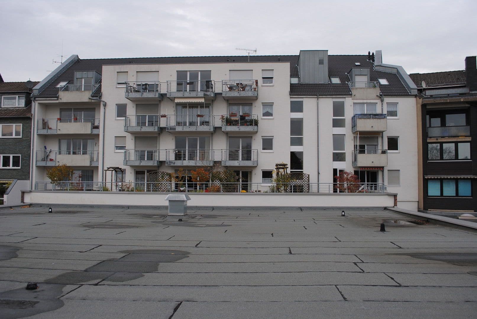 Prenájom bytu 1-izbový 40 m², Gumbertstraße XX, Düsseldorf, Severné Porýnie - Westfálsko Prenájom bytu 1-izbový 40 m², Gumbertstraße XX, Düsseldorf, Severné Porýnie - Westfálsko