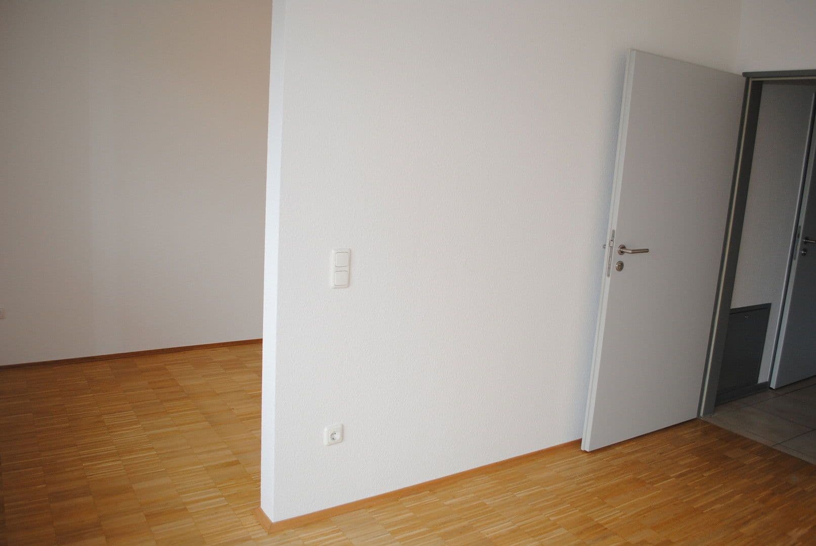 Prenájom bytu 1-izbový 40 m², Gumbertstraße XX, Düsseldorf, Severné Porýnie - Westfálsko Prenájom bytu 1-izbový 40 m², Gumbertstraße XX, Düsseldorf, Severné Porýnie - Westfálsko