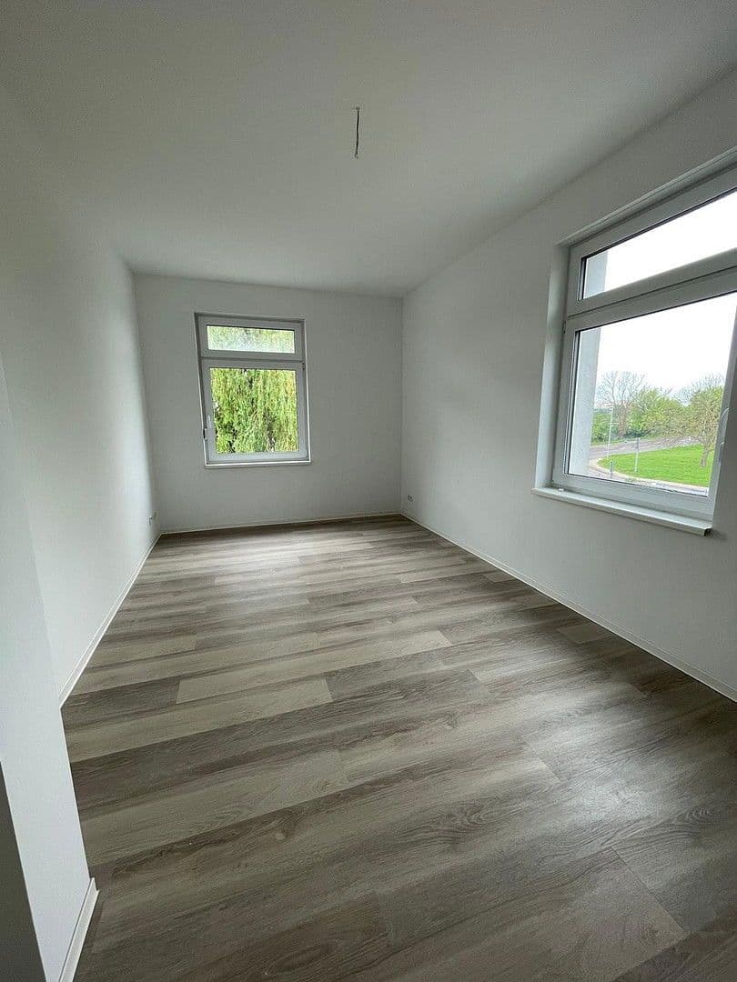Prenájom bytu 4-izbový 115 m², Cochstedter straße 2, Magdeburg, Sasko-Anhaltsko Prenájom bytu 4-izbový 115 m², Cochstedter straße 2, Magdeburg, Sasko-Anhaltsko